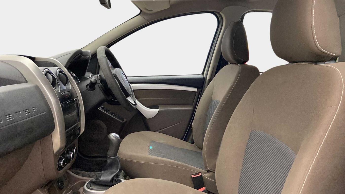 2019 Renault Duster 85 PS RXS MT DIESEL, Diesel, Manual, 51,029 km, Right Side Front Door Cabin