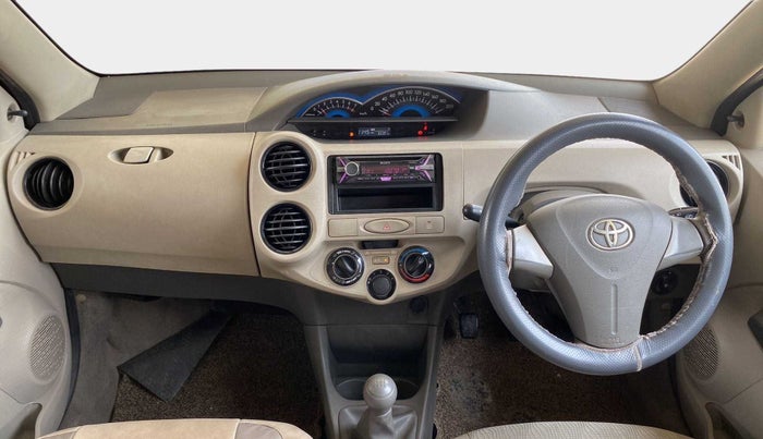 2015 Toyota Etios Liva G, Petrol, Manual, 65,361 km, Dashboard