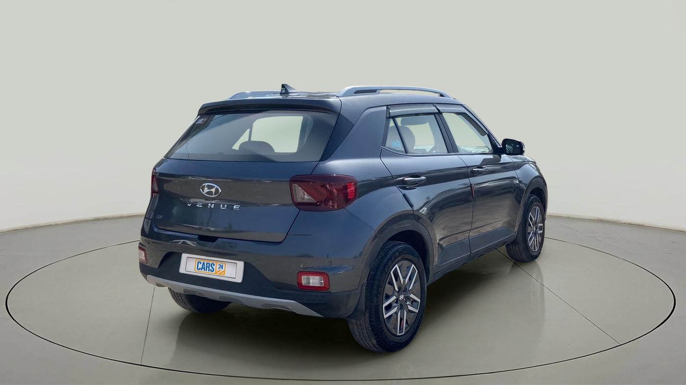 2022 Hyundai VENUE SX 1.5 CRDI, Diesel, Manual, 28,717 km, Right Back Diagonal