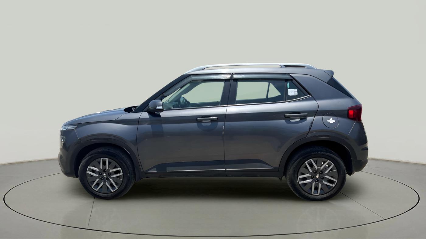 2022 Hyundai VENUE SX 1.5 CRDI, Diesel, Manual, 28,717 km, Left Side
