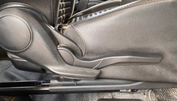 2018 Maruti Swift VXI, Petrol, Manual, 21,361 km, Driver Side Adjustment Panel
