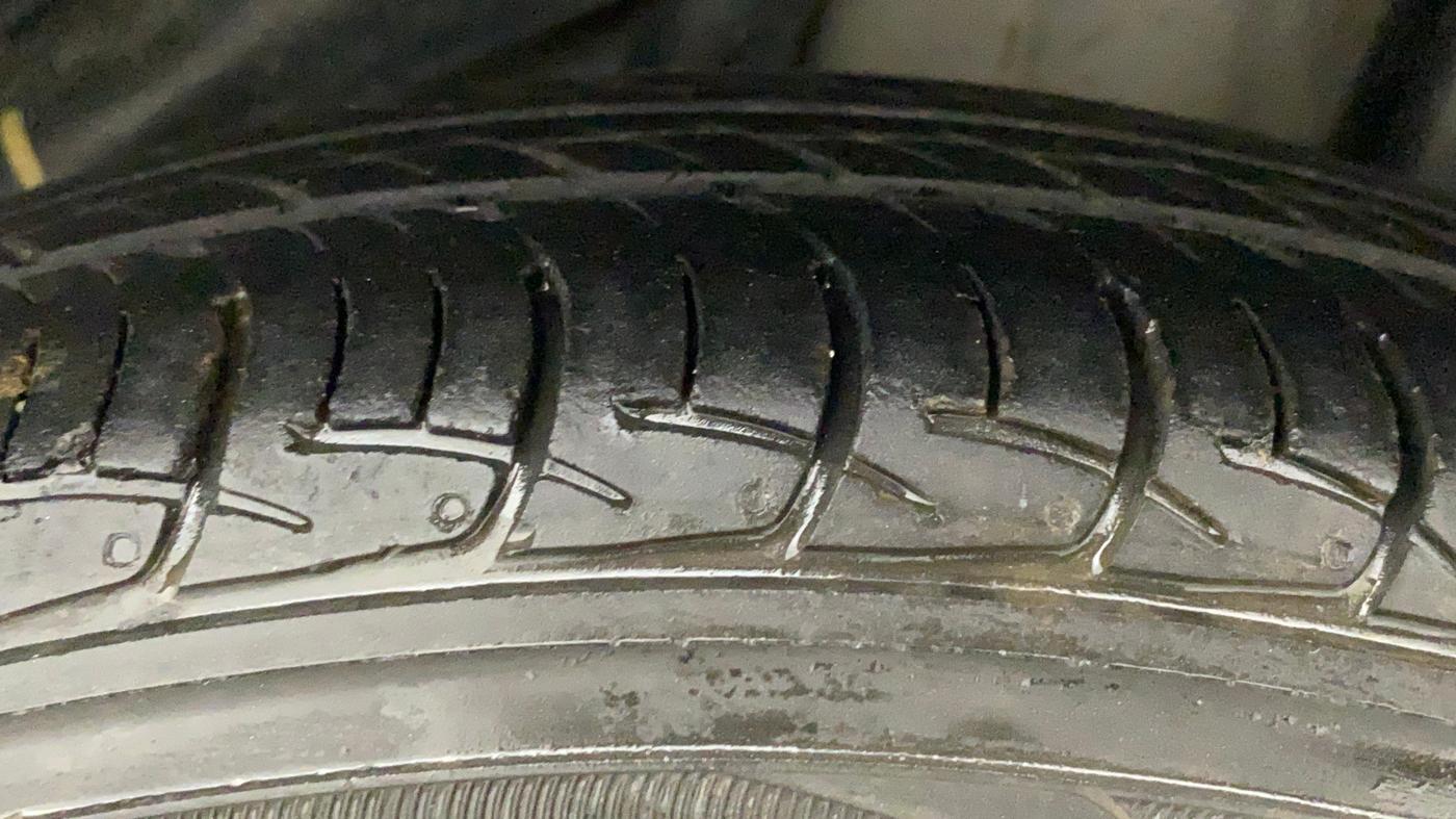 2014 Honda Brio S MT, Petrol, Manual, 83,024 km, Left Rear Tyre Tread