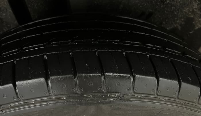 2021 MG HECTOR SUPER 1.5 PETROL, Petrol, Manual, 23,961 km, Right Rear Tyre Tread