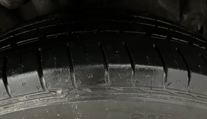 2021 MG HECTOR SUPER 1.5 PETROL, Petrol, Manual, 23,961 km, Right Front Tyre Tread