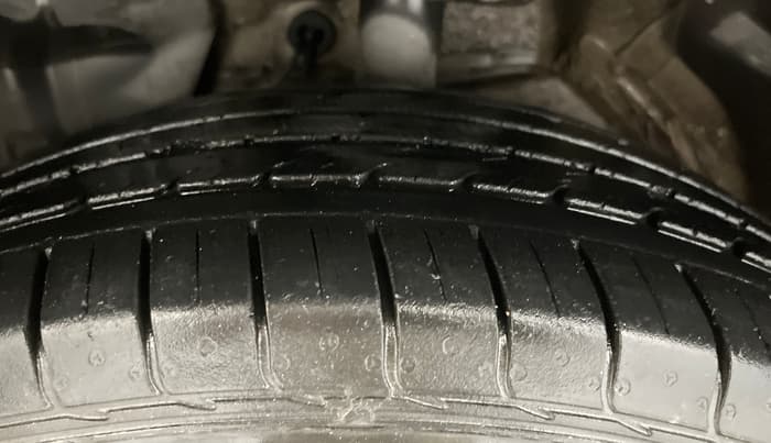 2021 MG HECTOR SUPER 1.5 PETROL, Petrol, Manual, 23,961 km, Left Front Tyre Tread