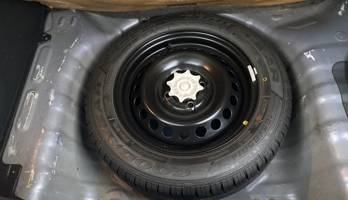 2016 Hyundai Grand i10 ASTA 1.2 KAPPA VTVT, Petrol, Manual, 72,371 km, Spare Tyre