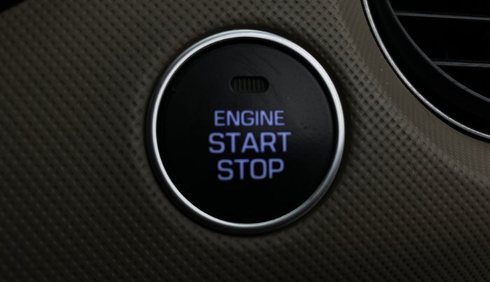 2016 Hyundai Grand i10 ASTA 1.2 KAPPA VTVT, Petrol, Manual, 72,371 km, Keyless Start/ Stop Button