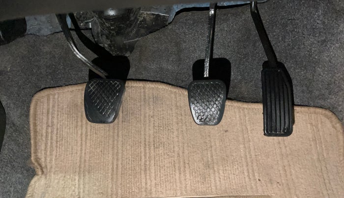 2015 Honda Amaze 1.2L I-VTEC SX, Petrol, Manual, 1,00,201 km, Pedals