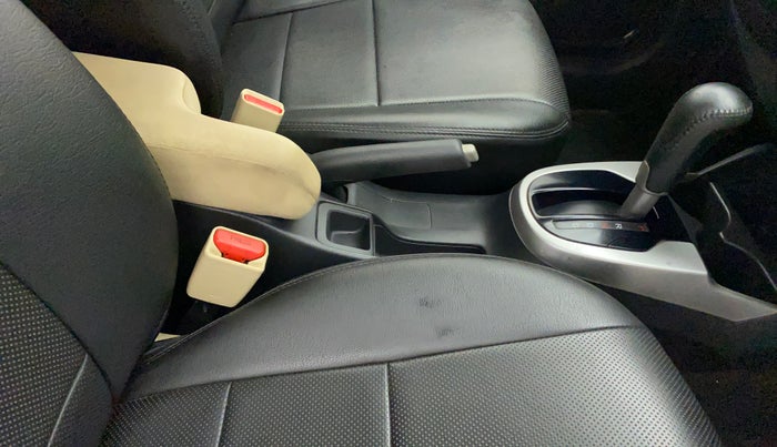 2019 Honda Jazz 1.2L I-VTEC VX EXCLUSIVE EDITION CVT, Petrol, Automatic, 50,509 km, Gear Lever