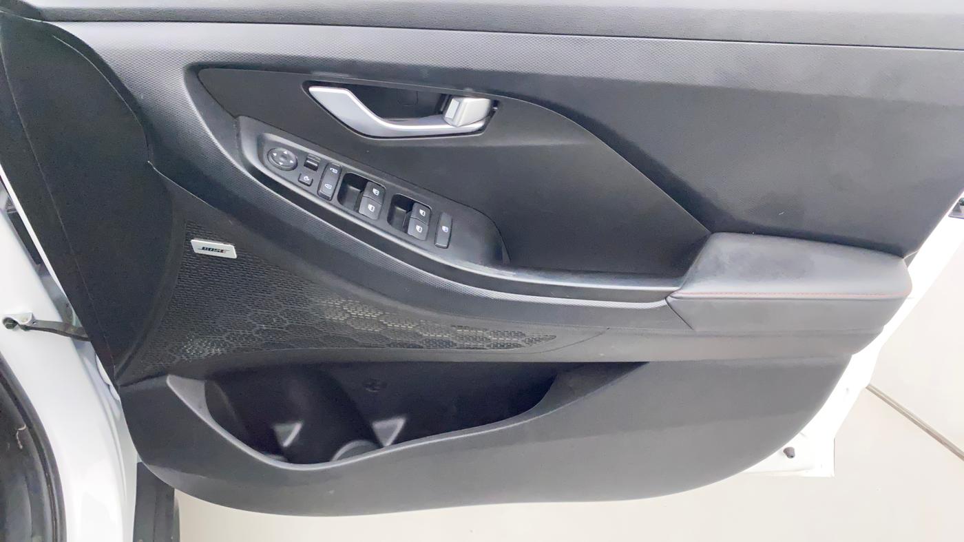 2022 Hyundai Creta SX (O) 1.4 TURBO DCT, Petrol, Automatic, 8,909 km, Driver Side Door Panels Control