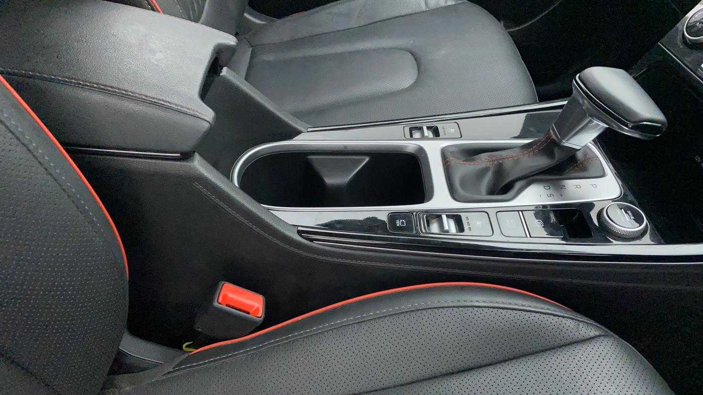 2022 Hyundai Creta SX (O) 1.4 TURBO DCT, Petrol, Automatic, 8,909 km, Gear Lever