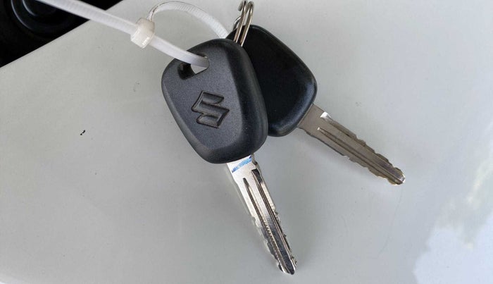 2017 Maruti Alto 800 LXI, Petrol, Manual, 15,444 km, Key Close Up