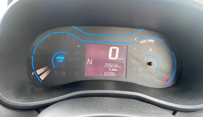 2022 Renault Kwid RXT 1.0 AMT, Petrol, Automatic, 20,654 km, Odometer Image