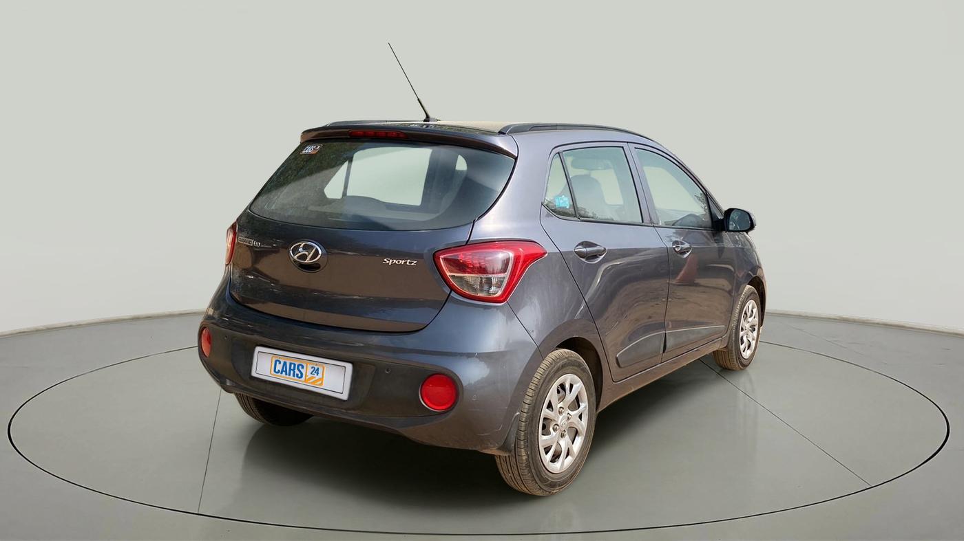 2018 Hyundai Grand i10 SPORTZ 1.2 KAPPA VTVT, Petrol, Manual, 40,898 km, Right Back Diagonal
