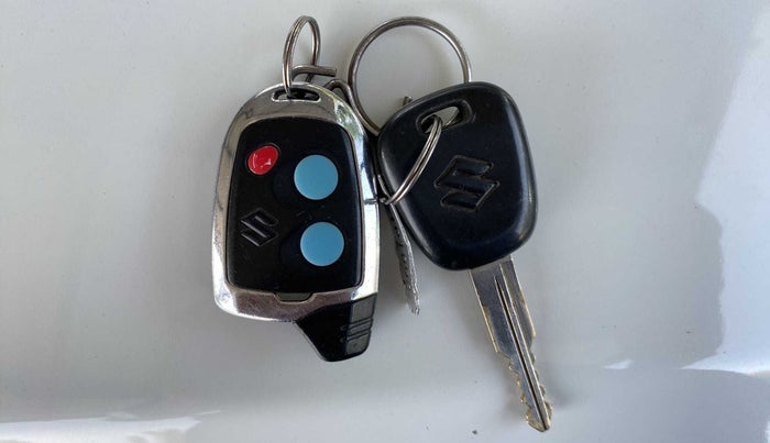2019 Maruti Alto LXI, Petrol, Manual, 64,857 km, Key Close Up