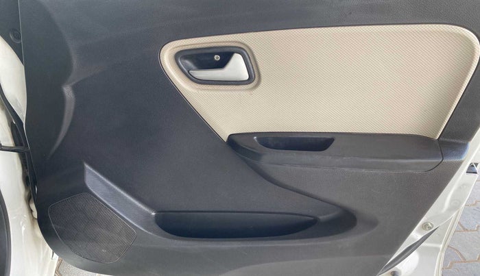2019 Maruti Alto LXI, Petrol, Manual, 64,857 km, Driver Side Door Panels Control