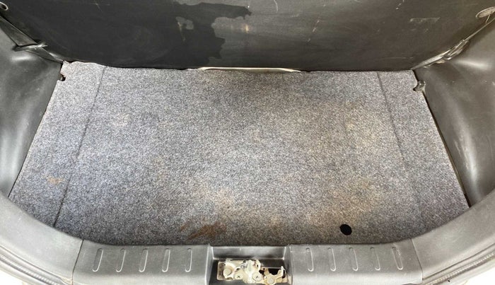 2019 Maruti Alto LXI, Petrol, Manual, 64,857 km, Boot Inside