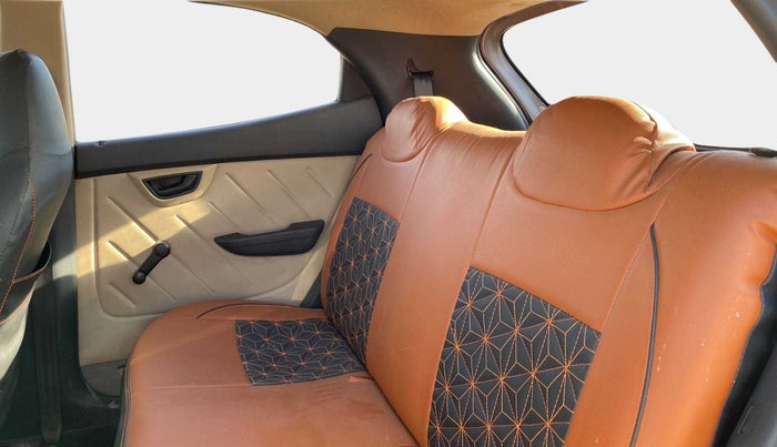 2013 Hyundai Eon D-LITE+, Petrol, Manual, 69,300 km, Right Side Rear Door Cabin