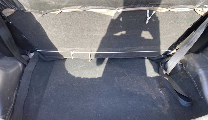 2013 Hyundai Eon D-LITE+, Petrol, Manual, 69,300 km, Boot Inside