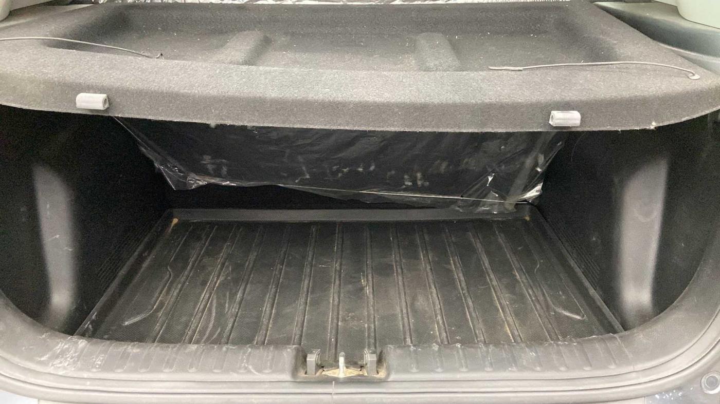 2022 KIA SONET HTK PLUS 1.0 IMT, Petrol, Manual, 32,272 km, Boot Inside