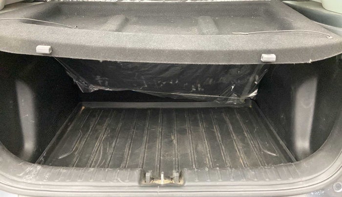 2022 KIA SONET HTK PLUS 1.0 IMT, Petrol, Manual, 32,272 km, Boot Inside