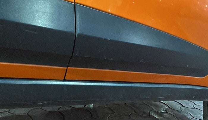 2019 Tata NEXON XM DIESEL, Diesel, Manual, 73,598 km, Right running board - Minor scratches