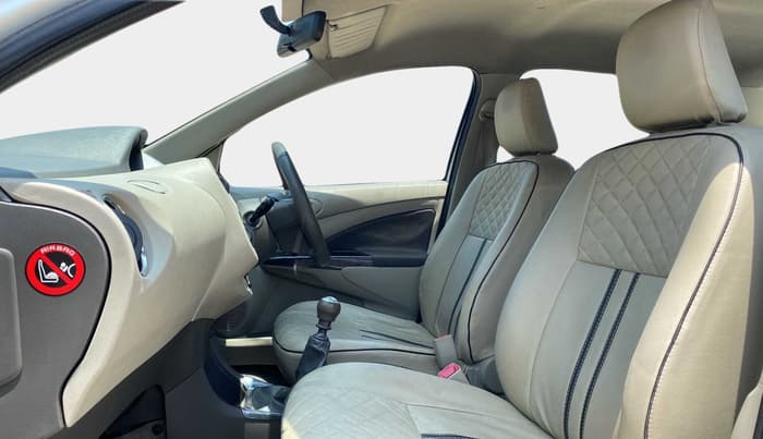 2014 Toyota Etios VX-D, Diesel, Manual, 84,233 km, Right Side Front Door Cabin