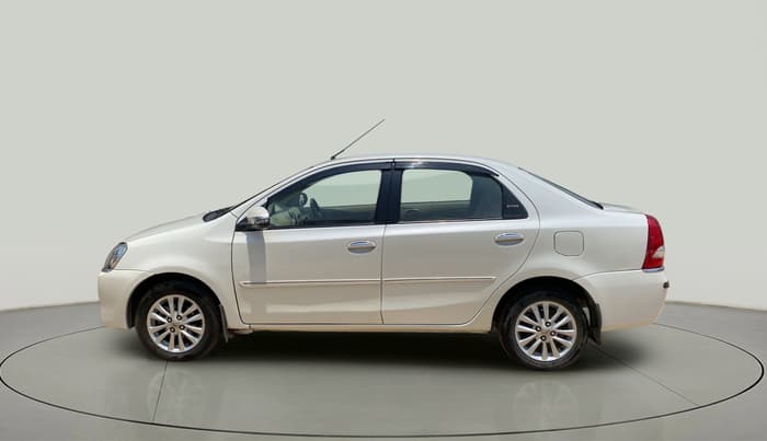 2014 Toyota Etios VX-D, Diesel, Manual, 84,233 km, Left Side