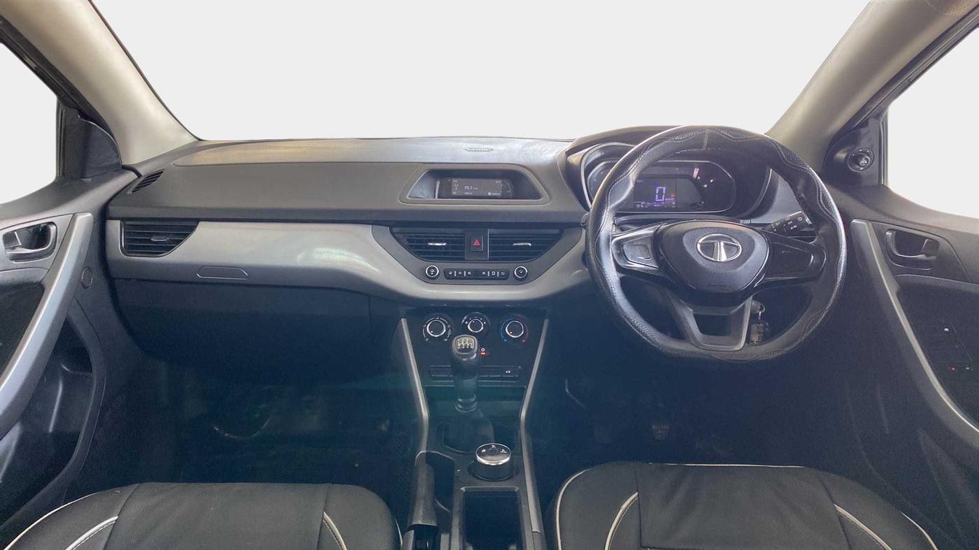 2020 Tata NEXON XM DIESEL, Diesel, Manual, 70,759 km, Dashboard
