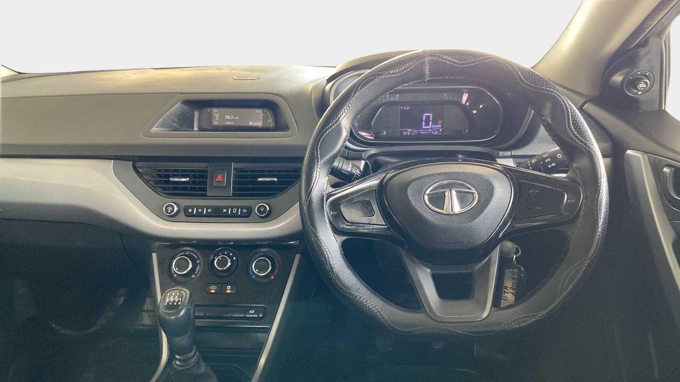 2020 Tata NEXON XM DIESEL, Diesel, Manual, 70,759 km, Air Conditioner