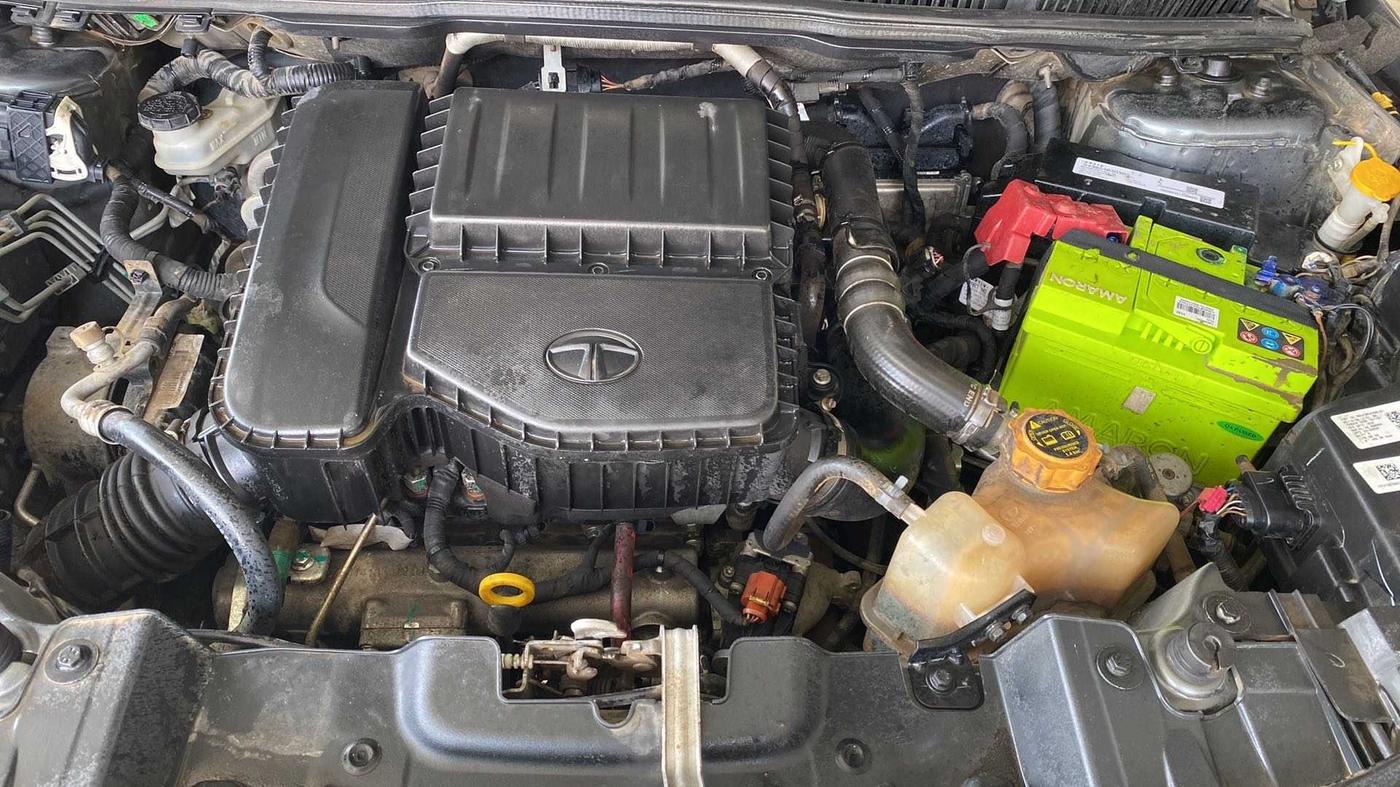 2020 Tata NEXON XM DIESEL, Diesel, Manual, 70,759 km, Open Bonet