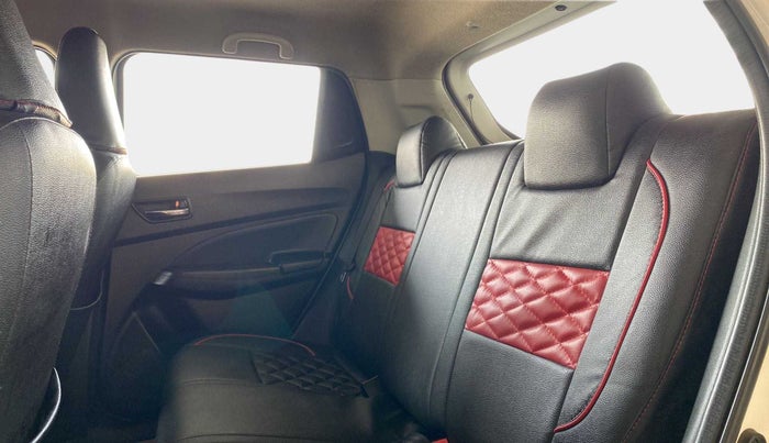 2020 Maruti Swift VXI, Petrol, Manual, 32,914 km, Right Side Rear Door Cabin