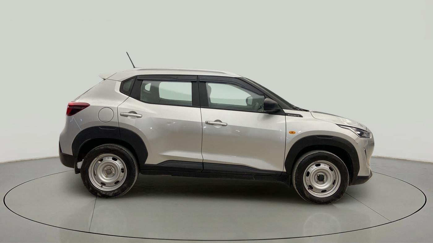 2021 Nissan MAGNITE XE, Petrol, Manual, 13,773 km, Right Side View