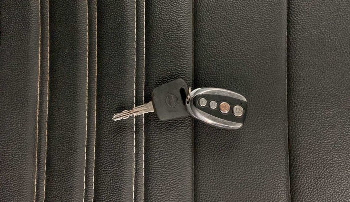 2021 Nissan MAGNITE XE, Petrol, Manual, 13,773 km, Key Close Up