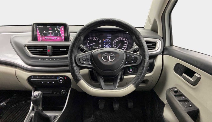 2023 Tata ALTROZ XZ PETROL, Petrol, Manual, 16,595 km, Steering Wheel Close Up
