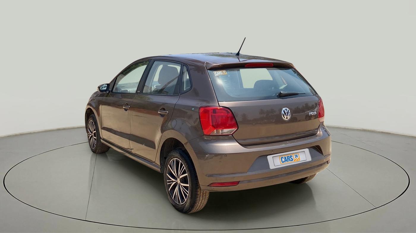 2017 Volkswagen Polo HIGHLINE1.2L, Petrol, Manual, 1,00,853 km, Left Back Diagonal