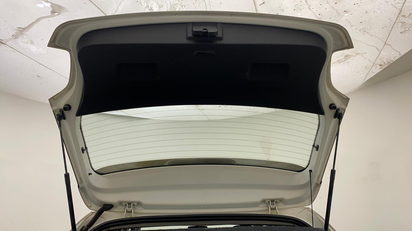 2015 Volkswagen Polo GT TSI AT, Petrol, Automatic, 96,015 km, Boot Door Open