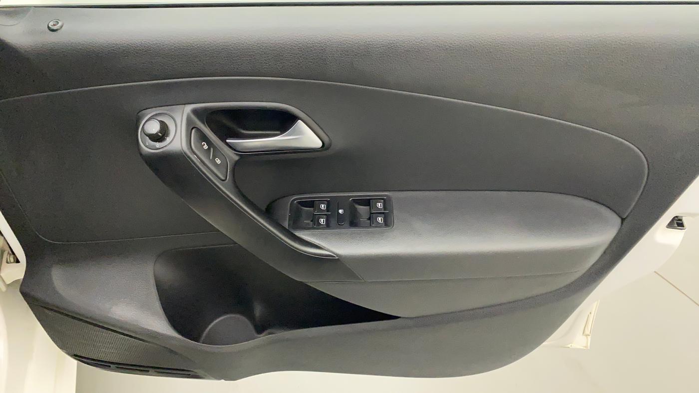 2015 Volkswagen Polo GT TSI AT, Petrol, Automatic, 96,015 km, Driver Side Door Panels Control