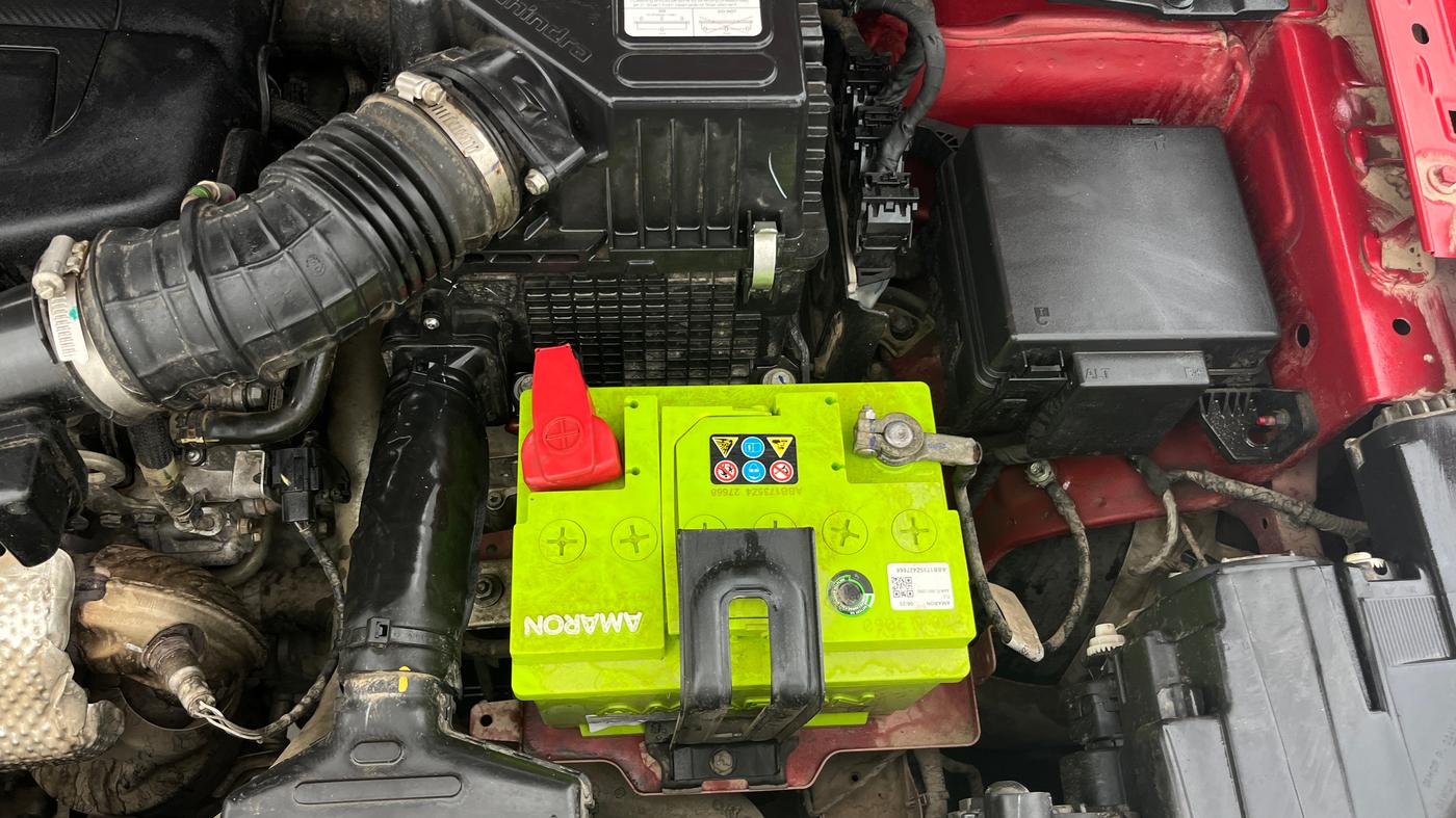 2022 Mahindra XUV300 W8 (O) 1.2 PETROL AMT, Petrol, Automatic, 25,034 km, Engine View - Left