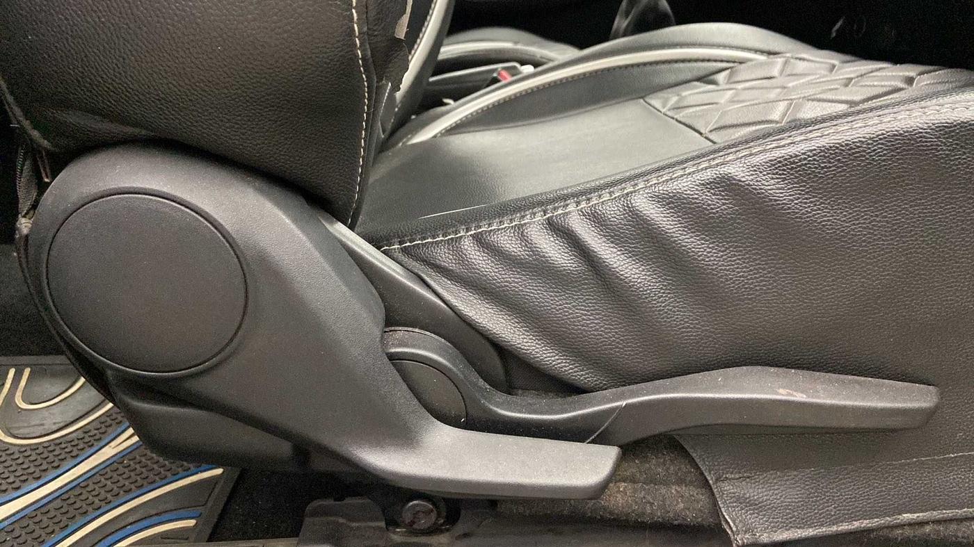 2020 Maruti Baleno ZETA PETROL 1.2, Petrol, Manual, 44,523 km, Driver Side Adjustment Panel
