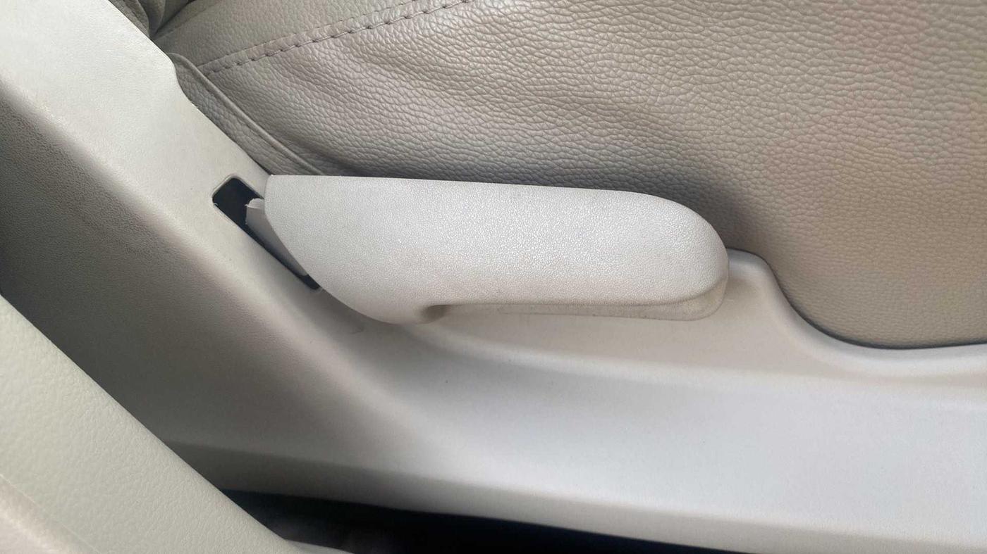 2019 Maruti Celerio VXI AMT, Petrol, Automatic, 36,506 km, Driver Side Adjustment Panel