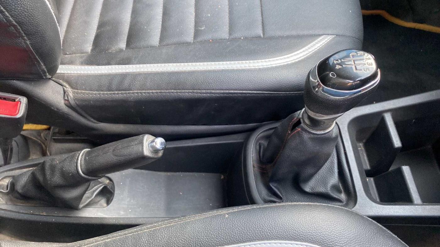 2019 Renault Kwid RXT 0.8, Petrol, Manual, 56,943 km, Gear Lever