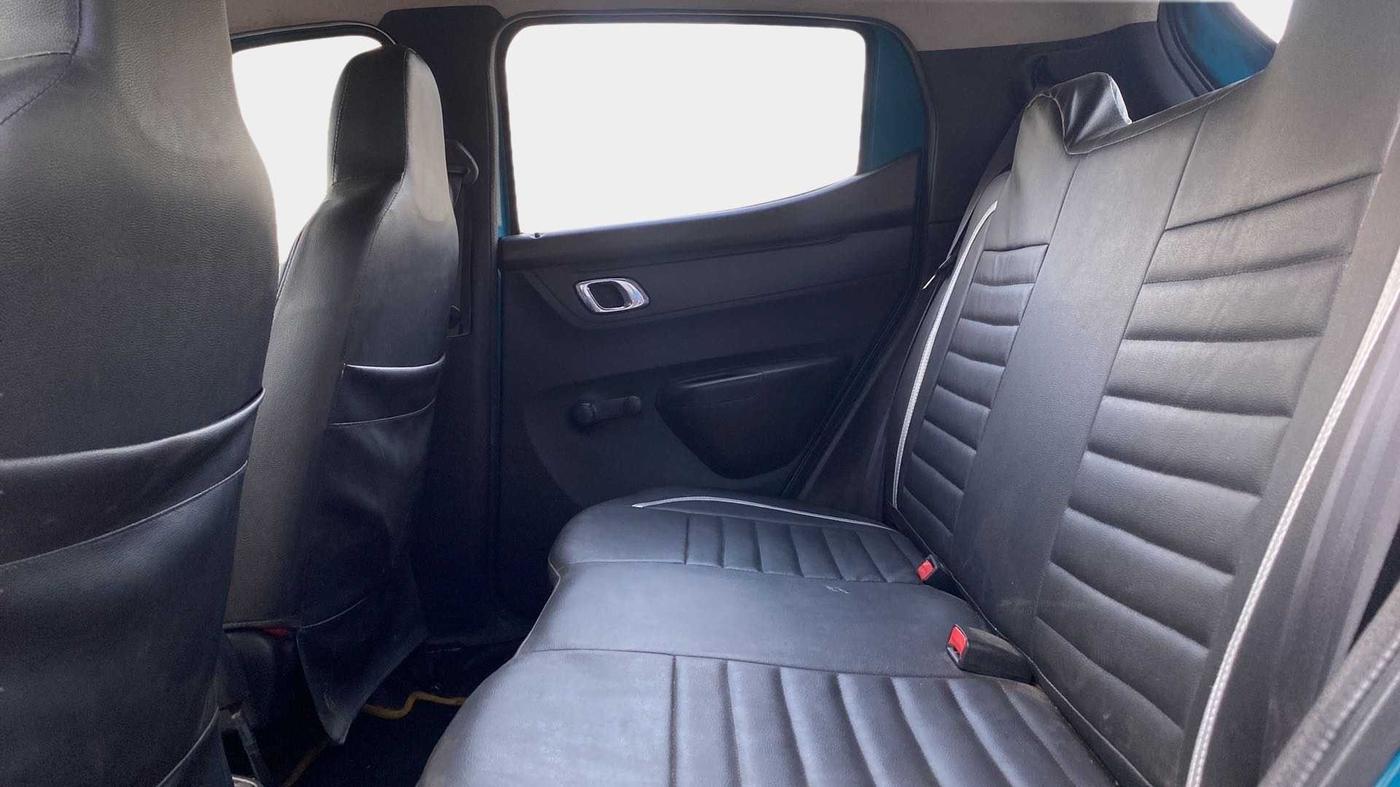 2019 Renault Kwid RXT 0.8, Petrol, Manual, 56,943 km, Right Side Rear Door Cabin
