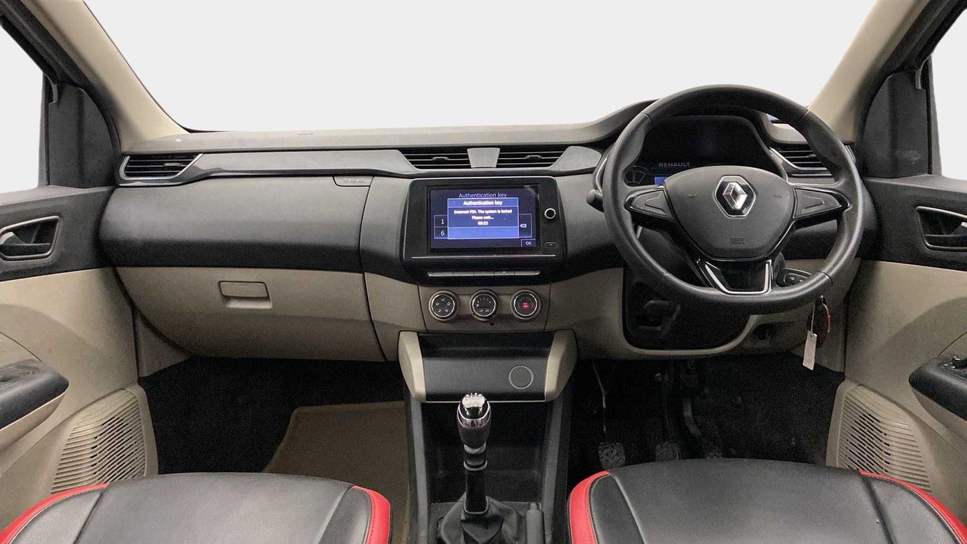 2019 Renault TRIBER RXT, Petrol, Manual, 47,800 km, Dashboard