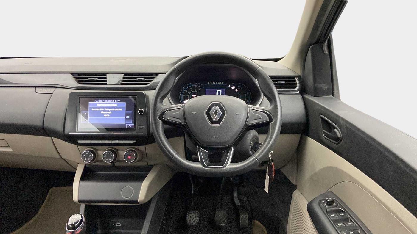 2019 Renault TRIBER RXT, Petrol, Manual, 47,800 km, Steering Wheel Close Up