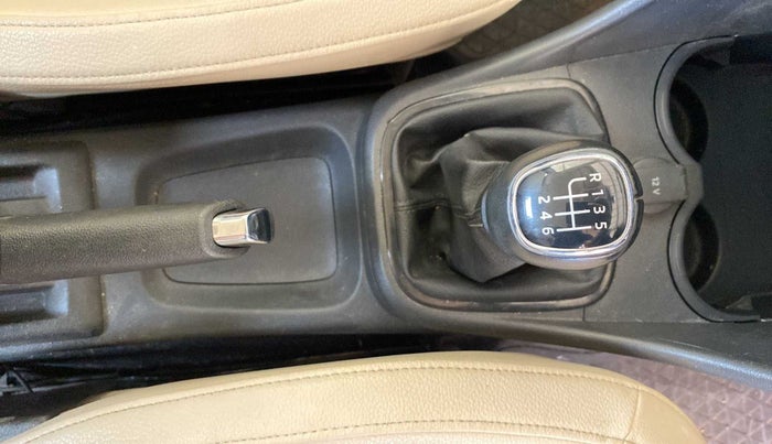 2020 Skoda Rapid STYLE TSI, Petrol, Manual, 57,114 km, Gear Lever