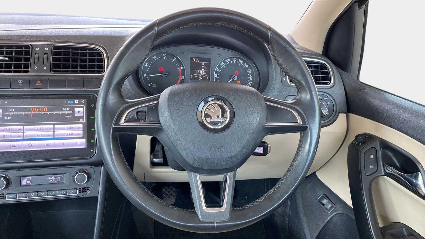 2020 Skoda Rapid STYLE TSI, Petrol, Manual, 57,114 km, Steering Wheel Close Up