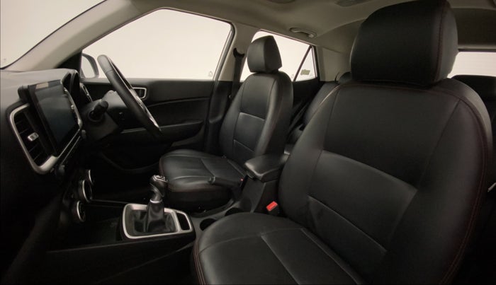 2019 Hyundai VENUE SX 1.0 TURBO, Petrol, Manual, 31,312 km, Right Side Front Door Cabin