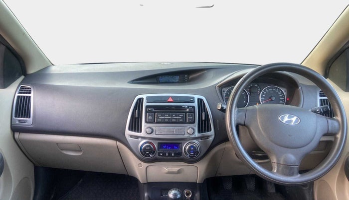 2014 Hyundai i20 MAGNA 1.2, Petrol, Manual, 57,670 km, Dashboard