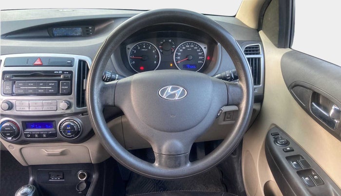 2014 Hyundai i20 MAGNA 1.2, Petrol, Manual, 57,670 km, Steering Wheel Close Up